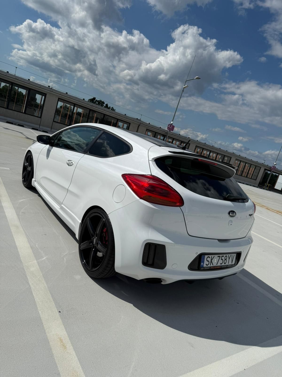 Kia Ceed Gt 1.6T-Gdi 204km,xenon,panorama,biała perła