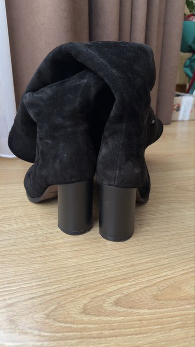 Ботфорди на підборах