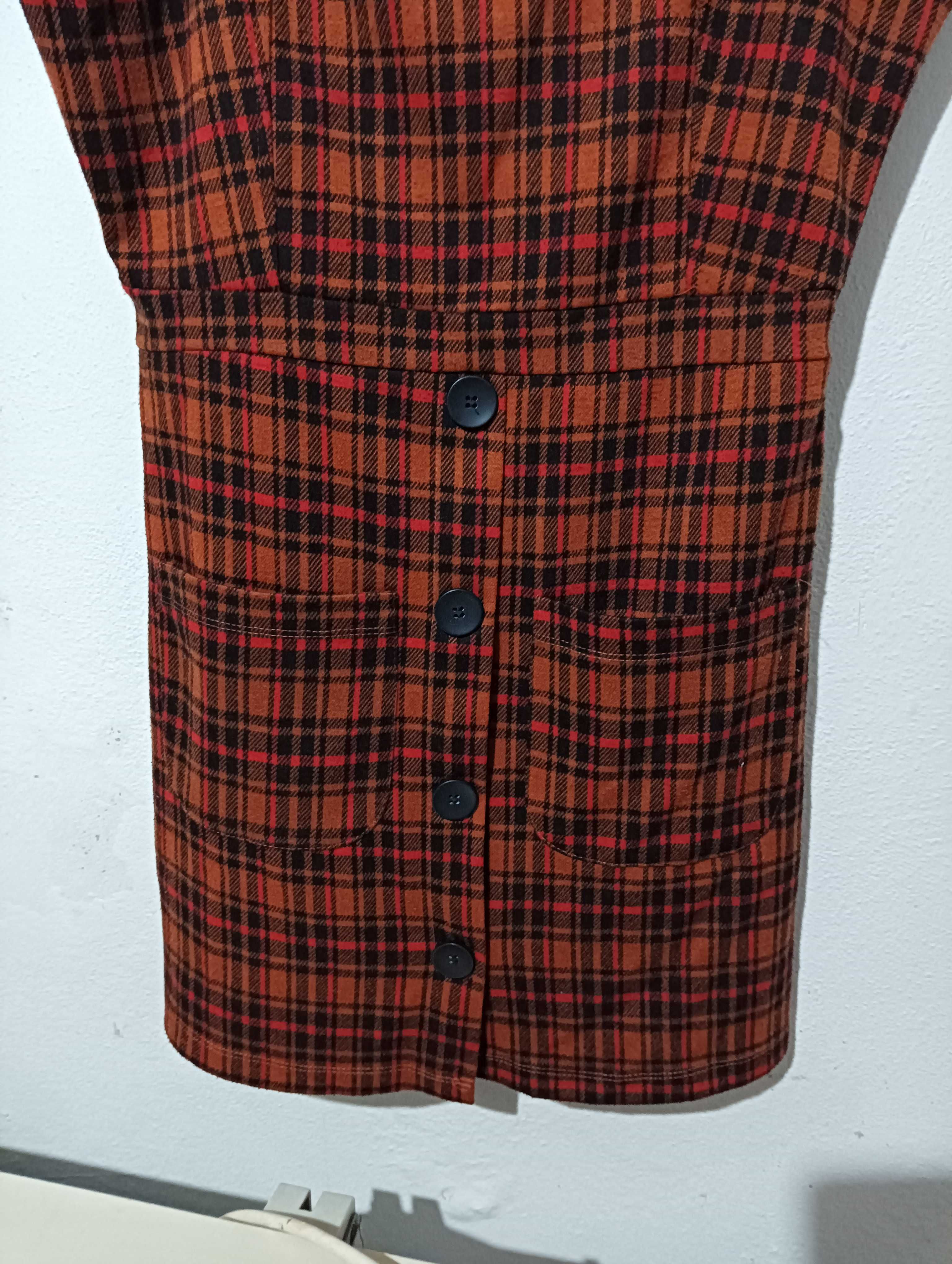 Vestido de alças, axadrezado