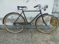 Bicicleta Pasteleira roda 28 com farol a carbureto