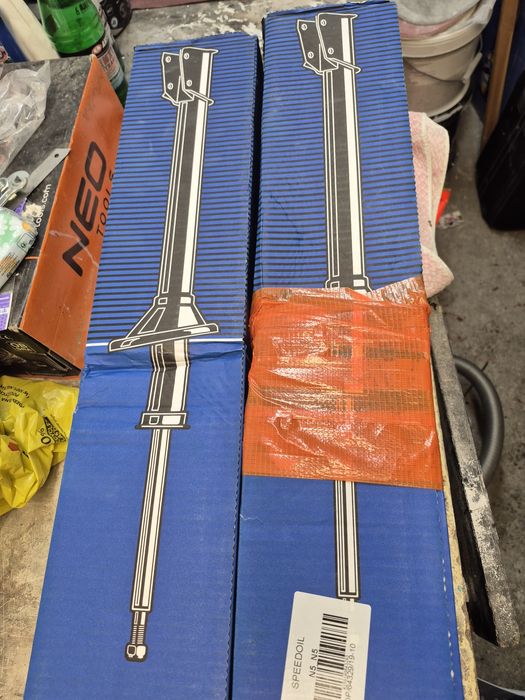 Amortyzatory przod  do vw b5 lift