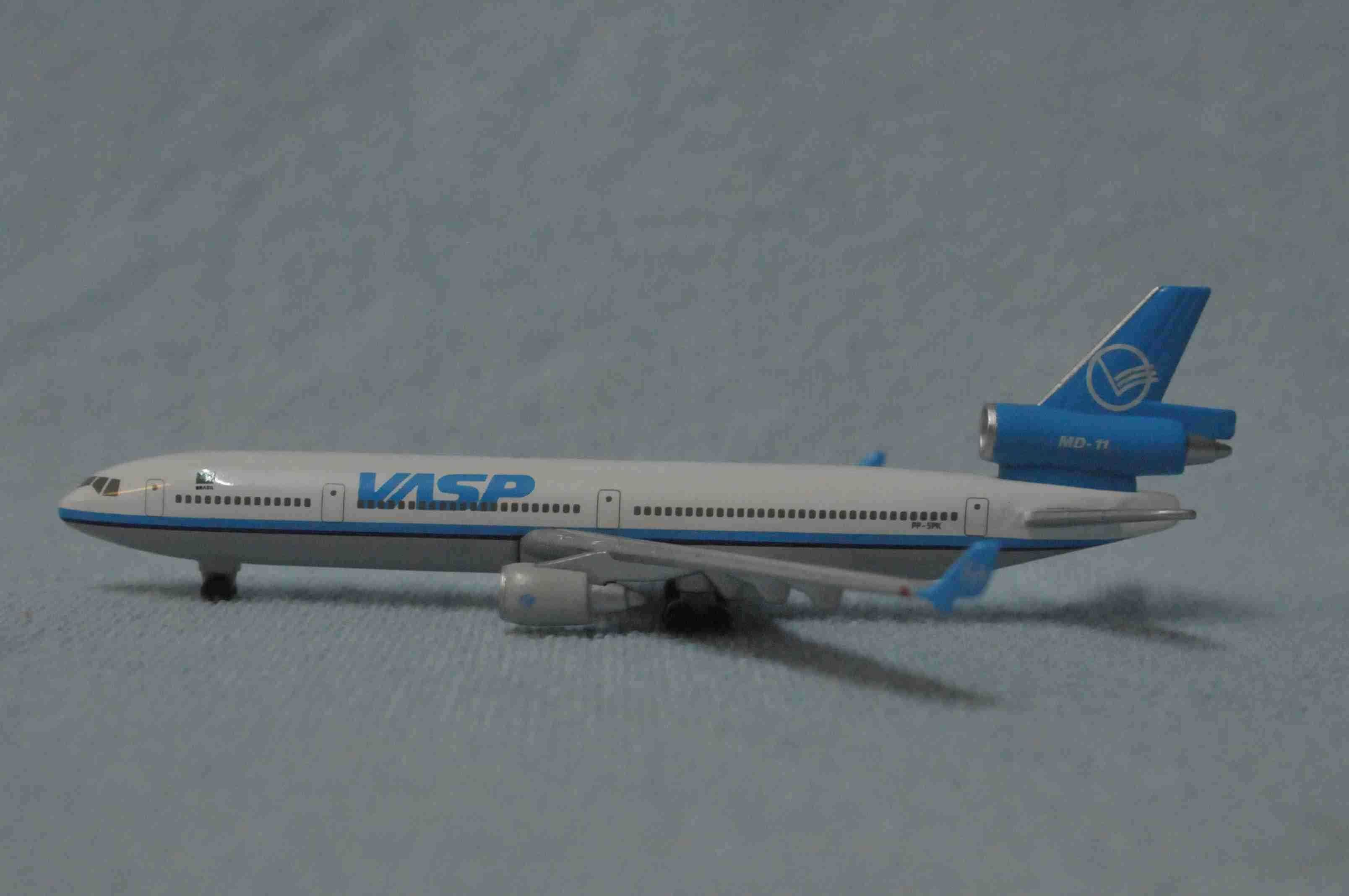 Metal - Boeing McDonnell Douglas MD-11 - Vasp