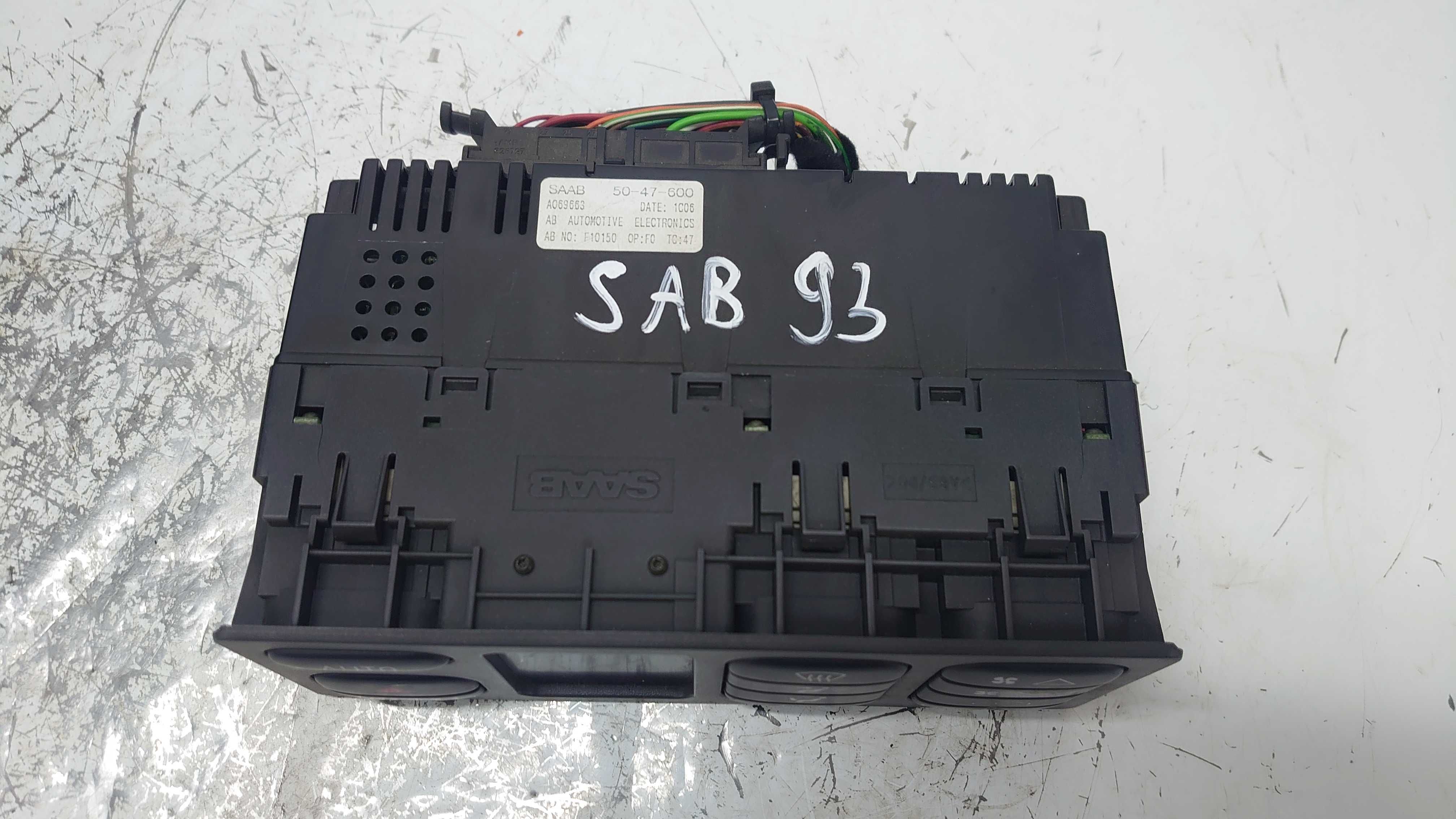 Saab 93 9-3 I Panel Nawiewu Klimatronik