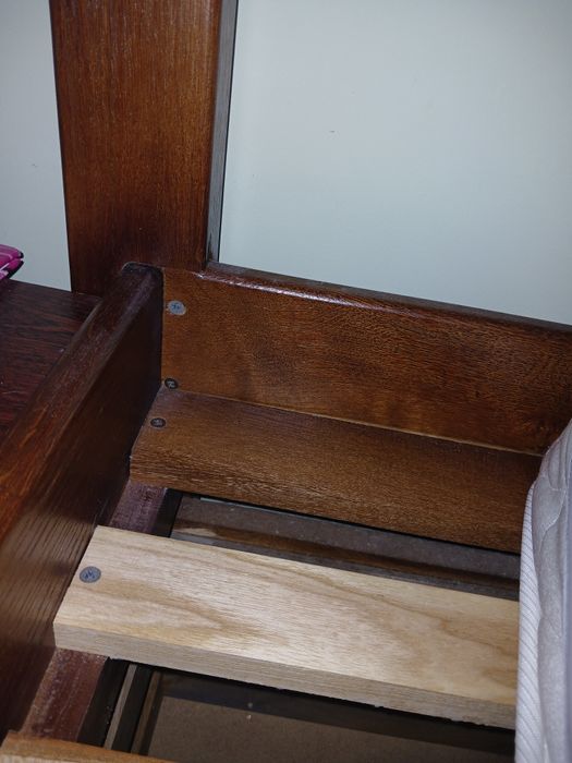 Деревяне ліжко з дуба 160/200