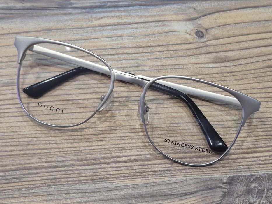 Металеві елегантні оправи для окулярів GG2288 від Gucci!