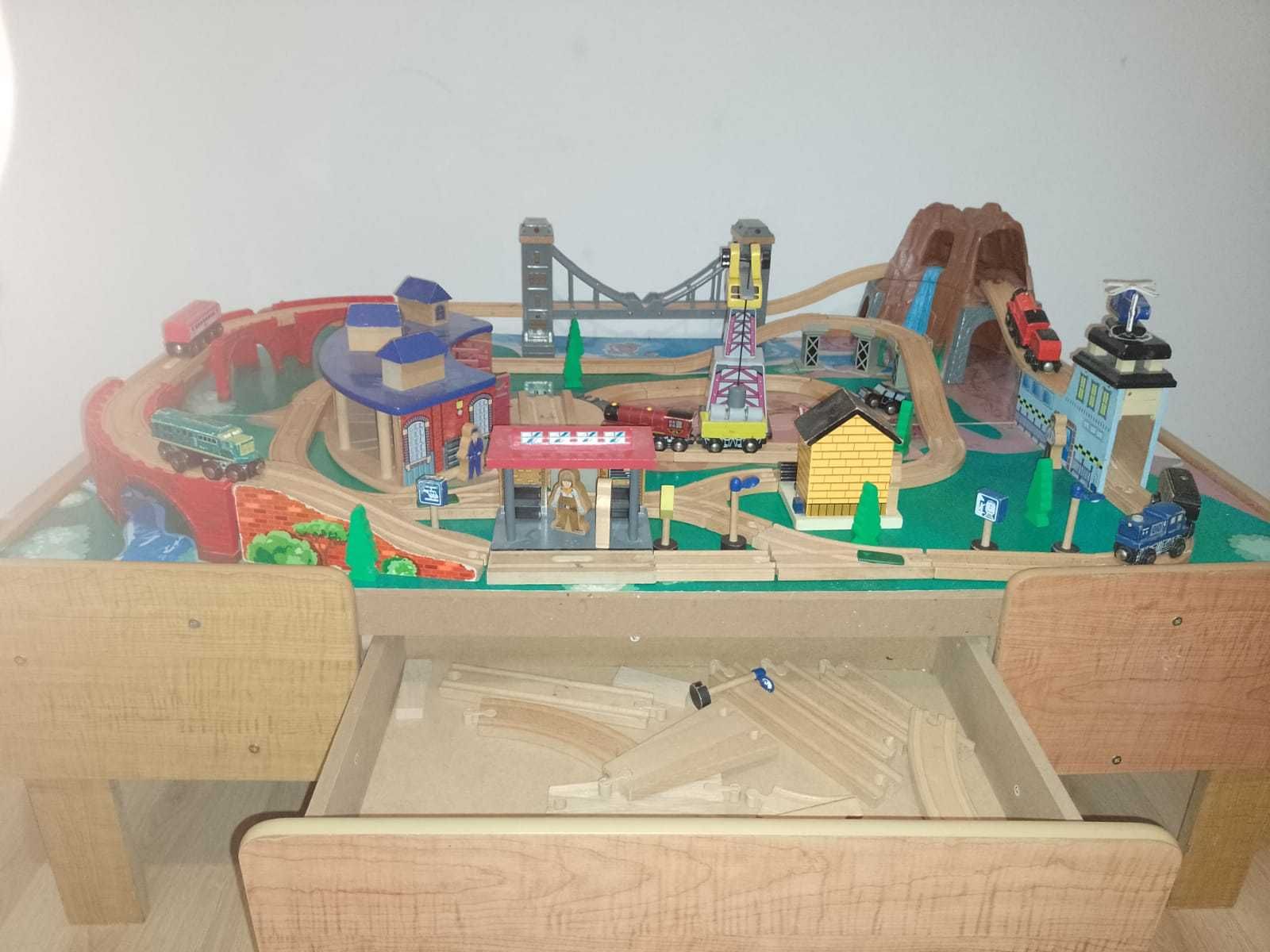 Stół tory drewniane kolejka pociąg zajezdnia, edukacyjna zabawka