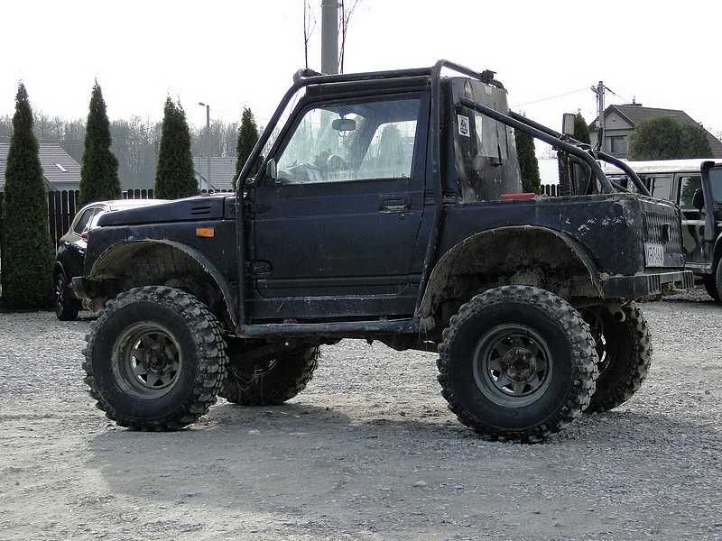 Suzuki Samurai zmota