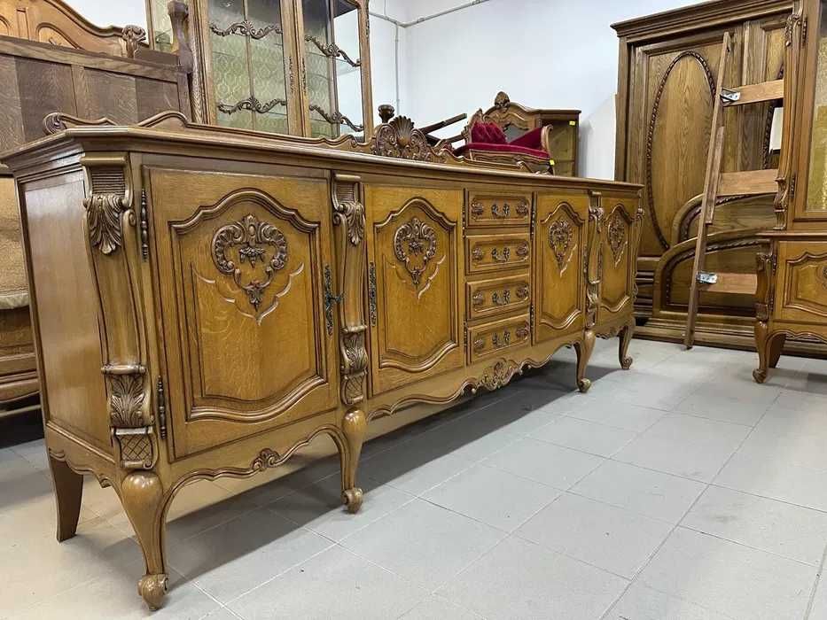 Zestaw mebli do jadalni – witryna + komoda.