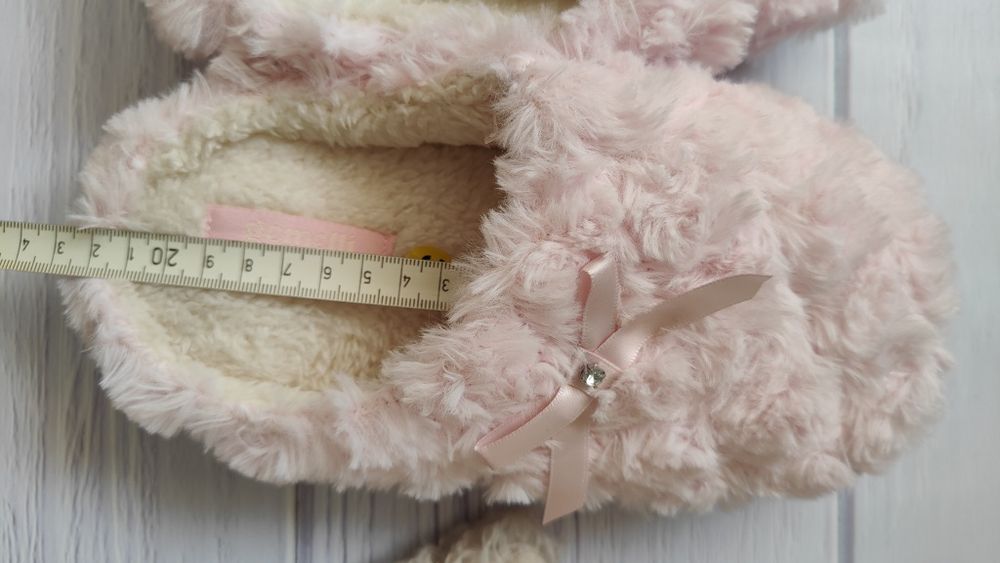 Новые женские тапочки Gemelli и домашние сапожки