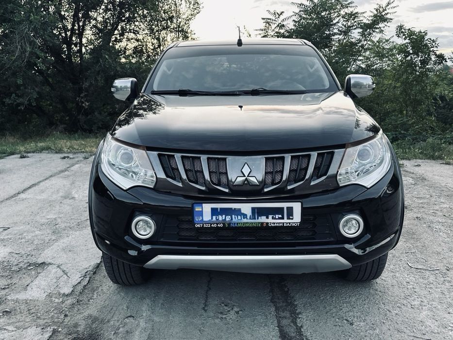 Продам Mитсубиси L200 Официальный