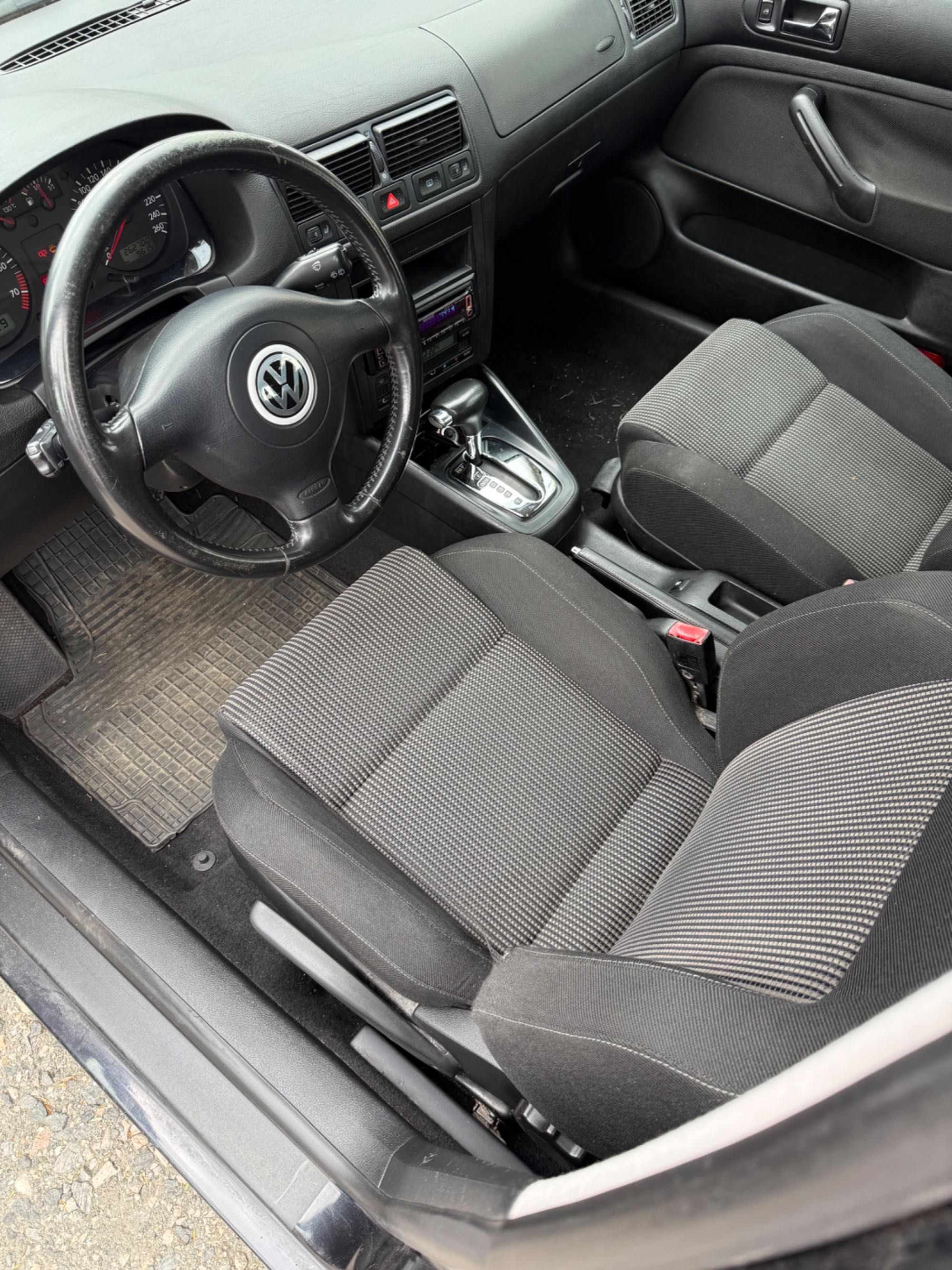 Volkswagen Golf 4 automat, klima, Niemiec