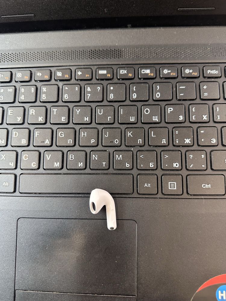 Продам Airpods 4-го покоління Ліве вухо