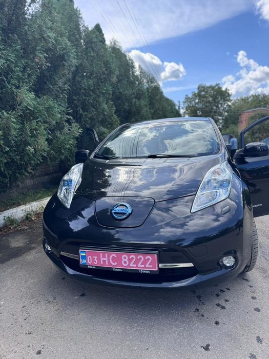 Продам Ніссан ліф