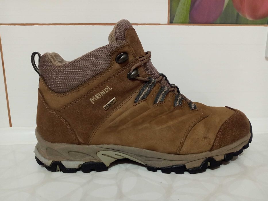 Ботинки Meindl gore-tex  42 размер