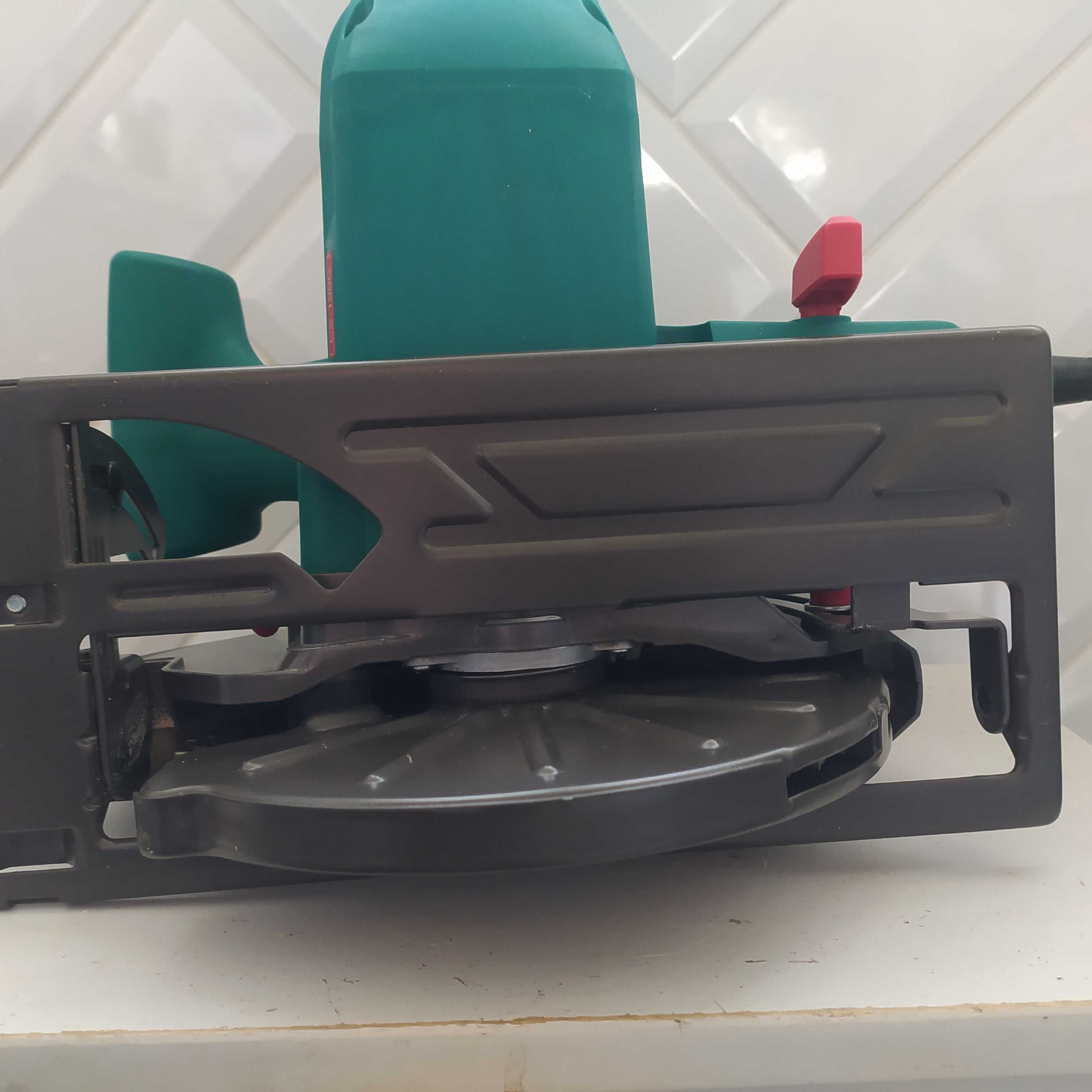 Piła tarczowa Hychika 1500W