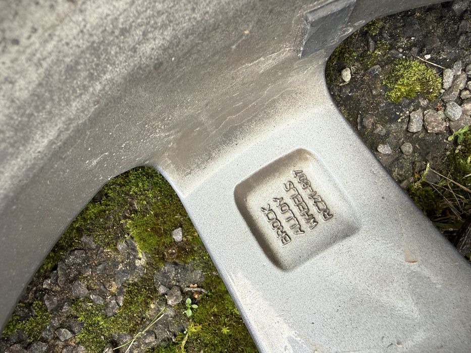 Диски 17 радіусу з БМВ Ф10. 225/50 17 Зима Гудієр Ультрагріп 8