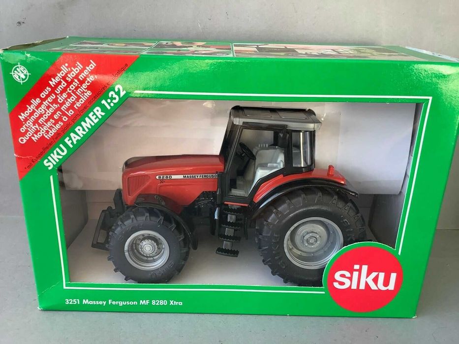 Siku 3251 Massey Ferguson MF 8280 1:32