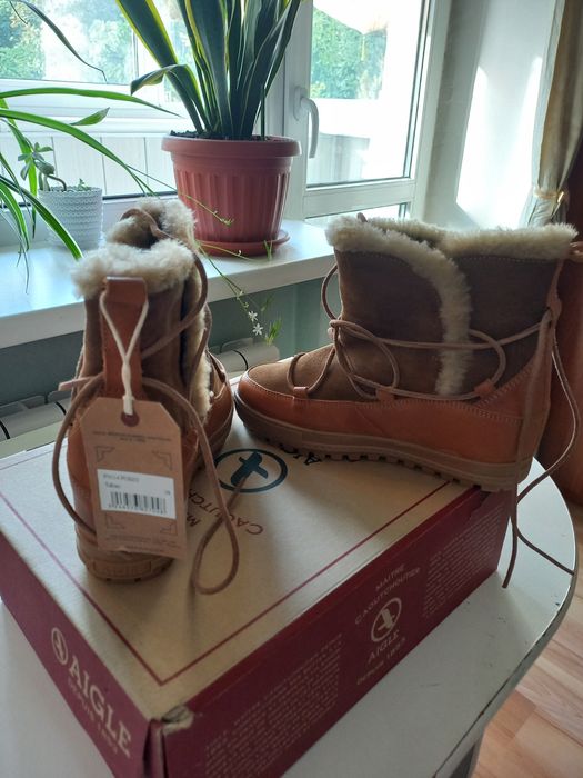 Нові ботинки Aigle. Оригінал. Натуральне хутро. Розмір 38