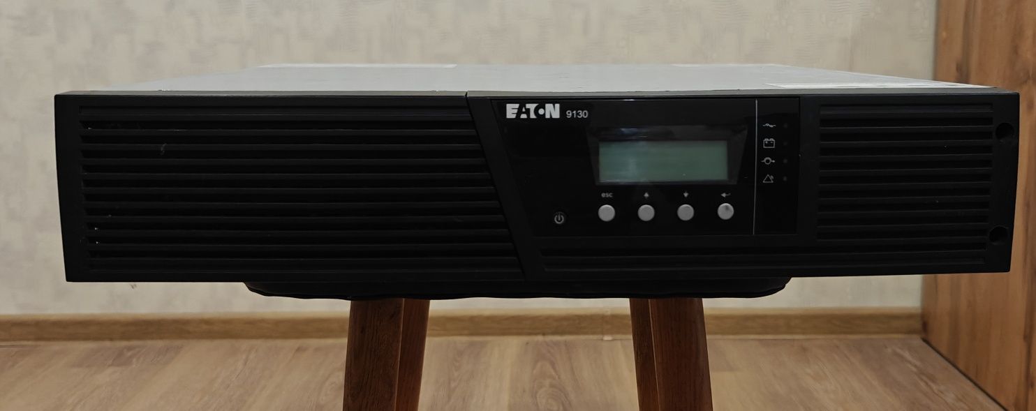 Продам бесперебойник Eaton PW9130 1500VA-R