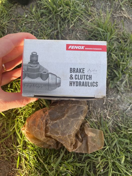 Запчастина гидроусилитель