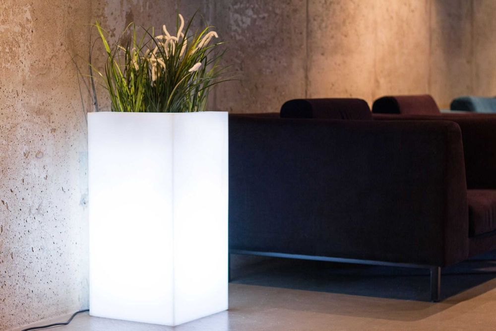 Mobiliario em plastico com iluminação