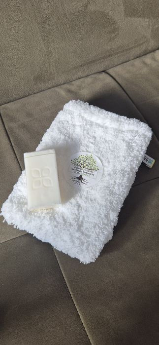 Na Prezent! Raypath rękawica do czyszczenia tapicerki Biała Nova