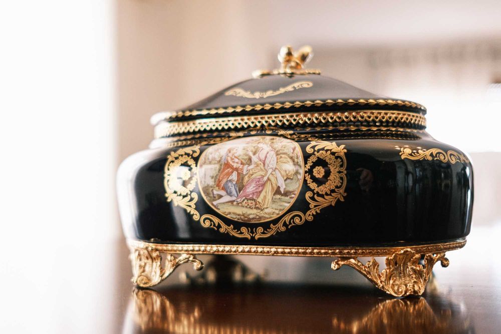 Mignon Limoges - 5 peças decoradas à mão