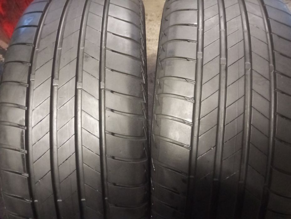 Sprzedam bardzo ładne opony Bridgestone 225/50 r18