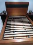 Cama de casal com estrado