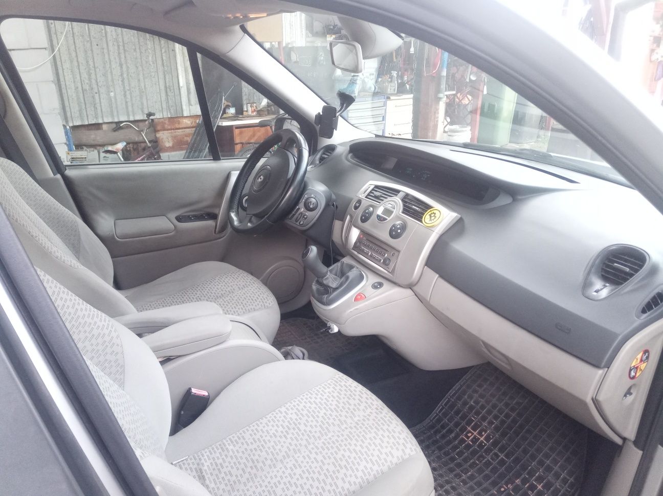 Sprzedam renault scenic 2 1.6