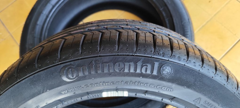 Vendo dois pneus novos continental 235/45/17