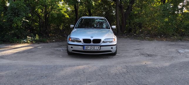 BMW E46 2001 restail