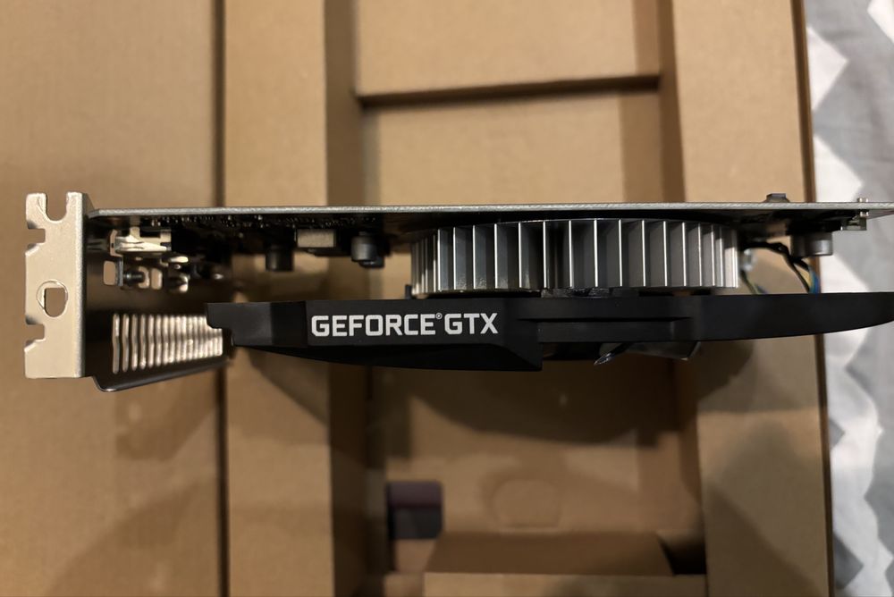 Відеокарта Asus GTX 1650 4GB Phoenix OC GDDR5