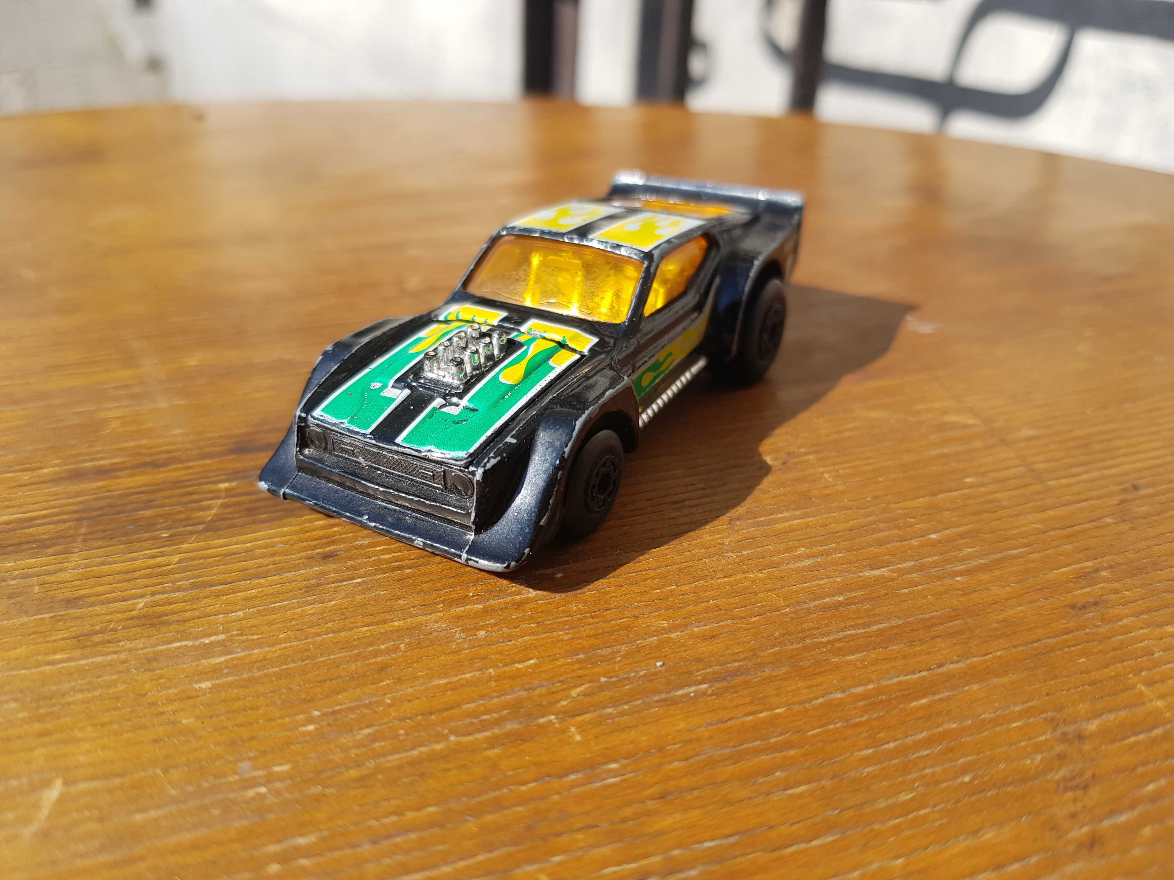 Stary metalowy resorak auto samochód model Matchbox Imsa Mustang 1983