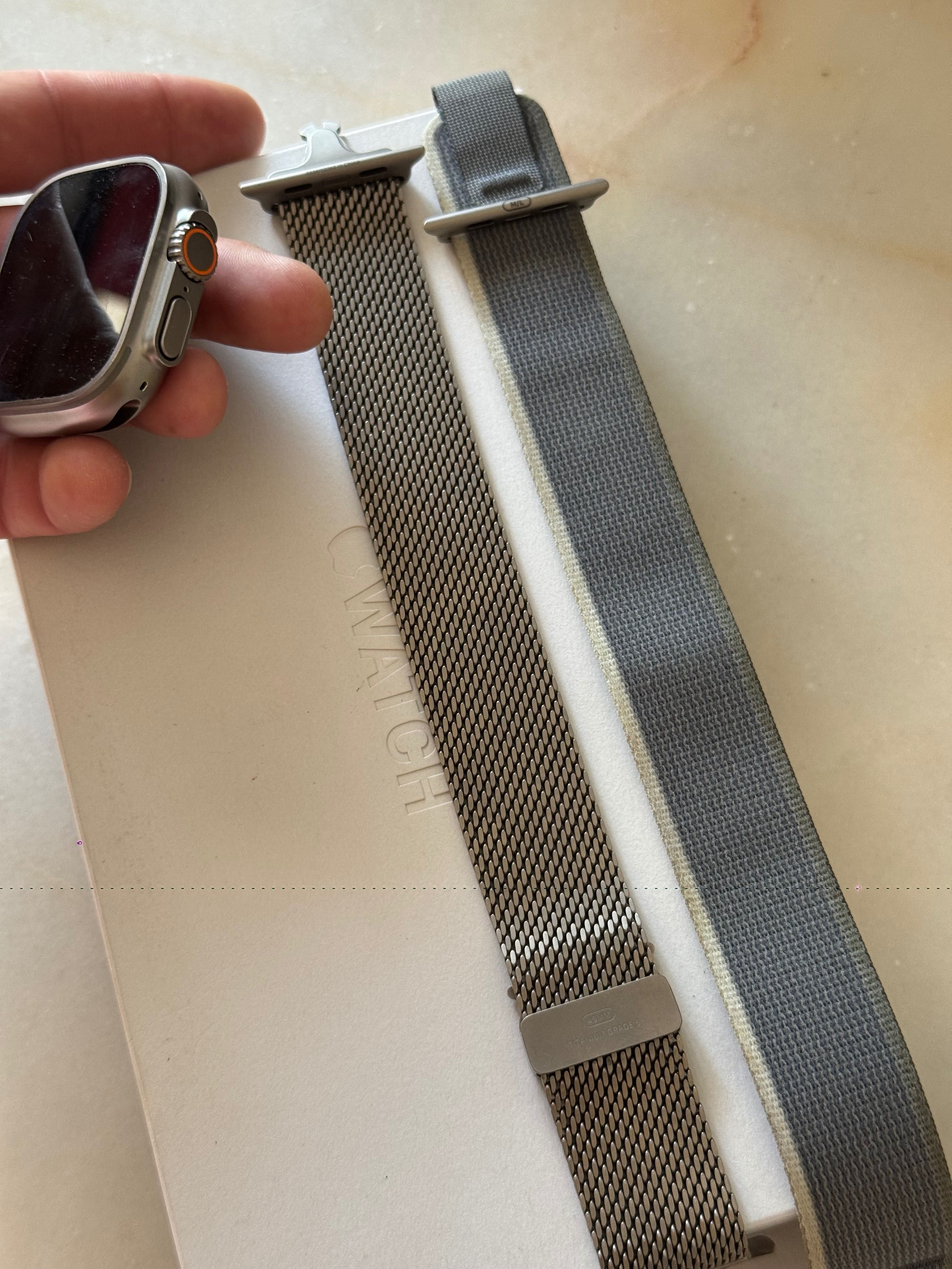 Apple Watch Ultra 2 com bracelet titanium