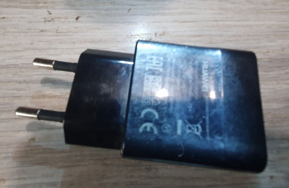 Ładowarka telefonu huawei