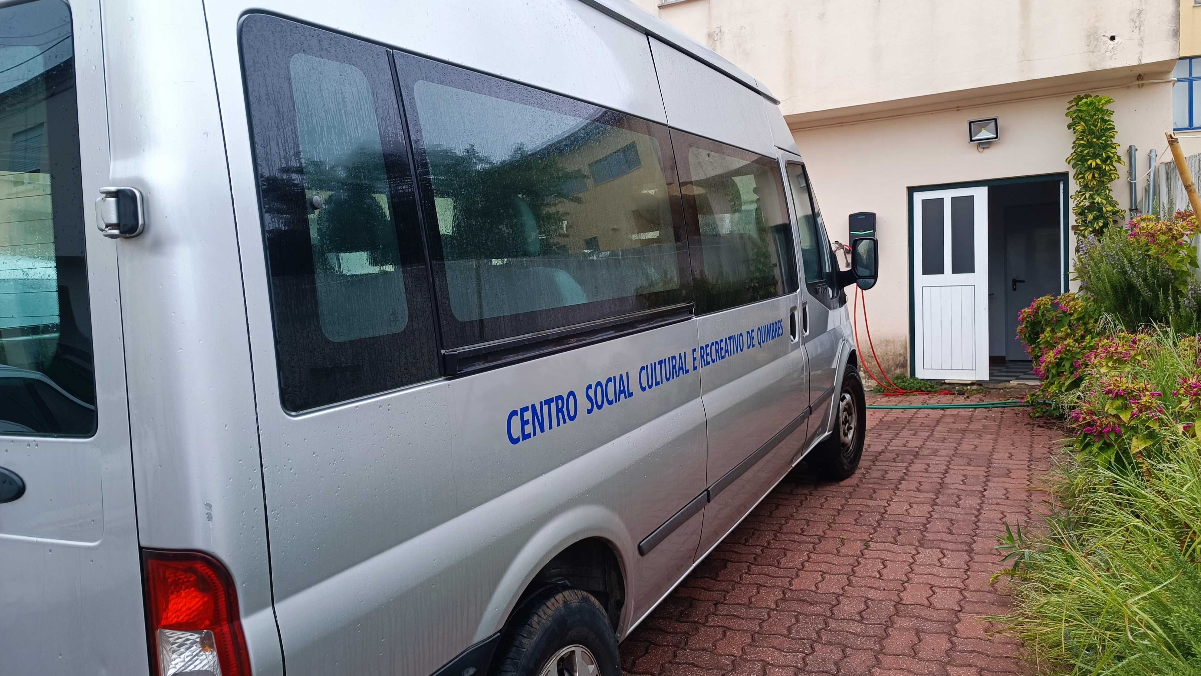 Ford Transit 9 lugares longa