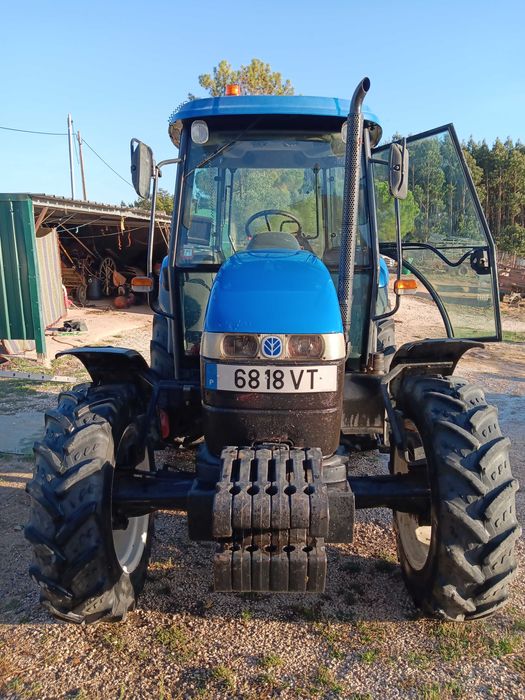 Trator 75cv impecável