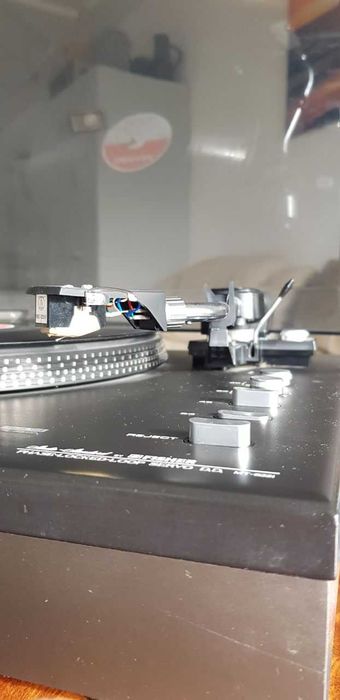 FISHER MT-6221 виниловый проигрыватель