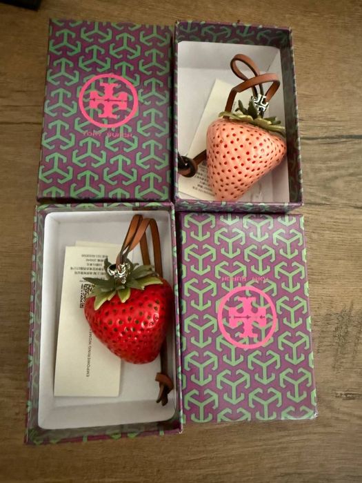 Підвіс на сумку TORI BURCH