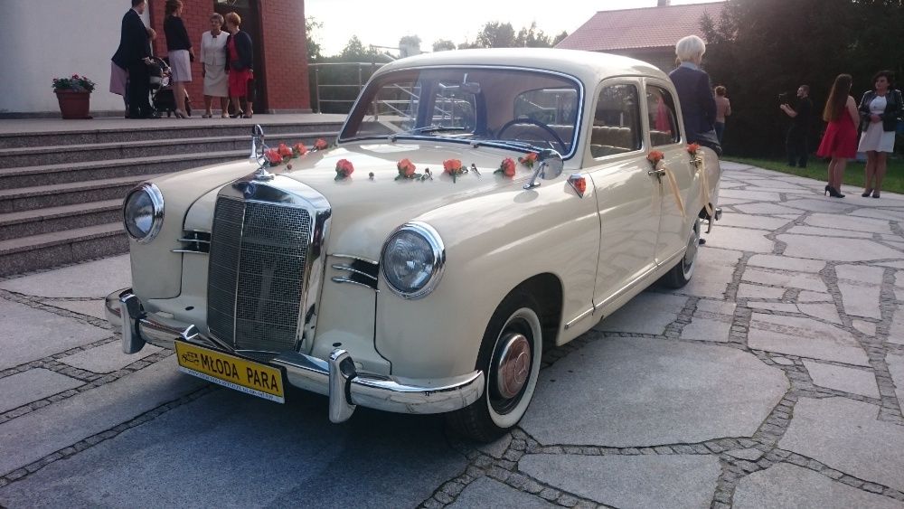 Zabytkowy mercedes na ślub-klasyk z 1957 roku