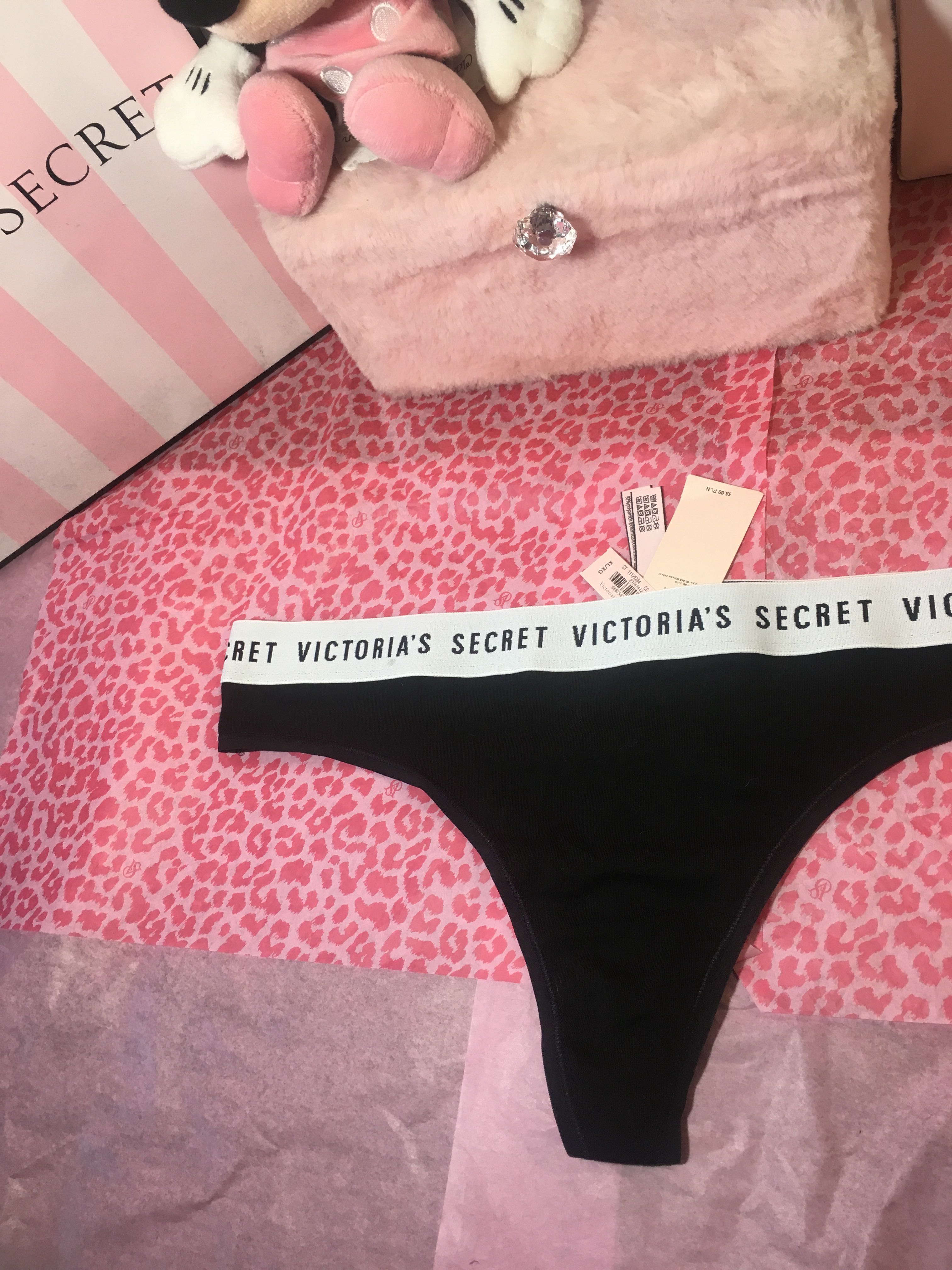 Majtki Victoria’s Secret nowe z metka czarne stringi XL logowane