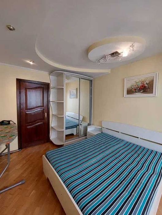 ПРОДАЖ! Трикімнатна квартира. Терміново