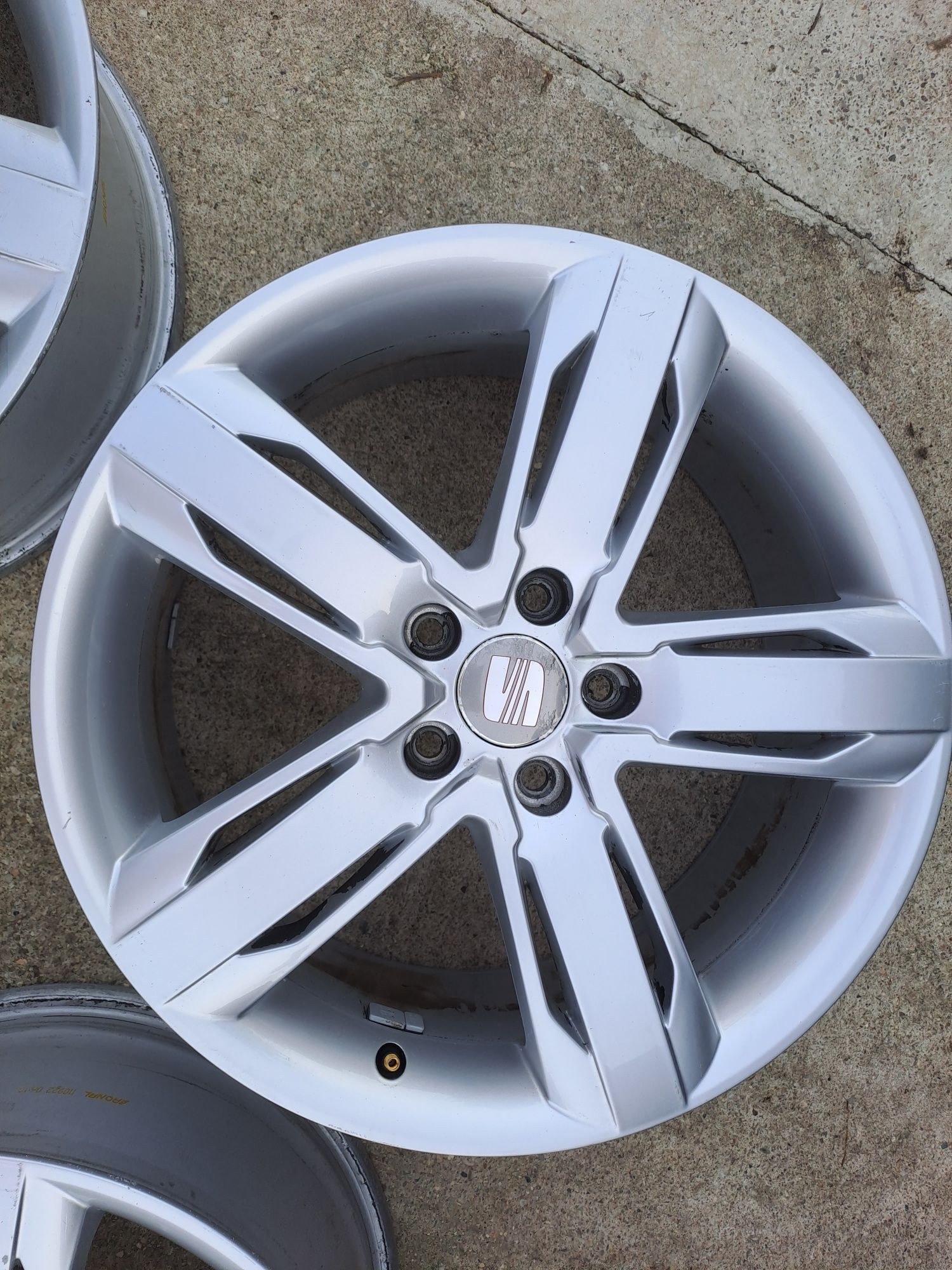 4szt Felgi Aluminiowe Seat 18cali 5x112 Komplet