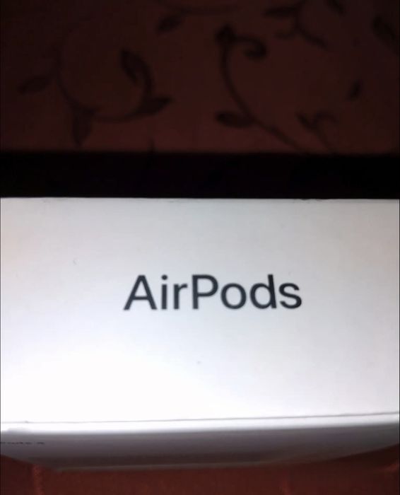 AirPods 4 без шумопоглиння