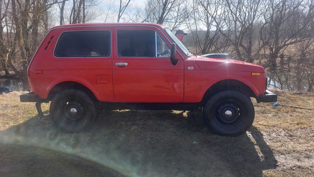 Продам ниву ВАЗ 2121