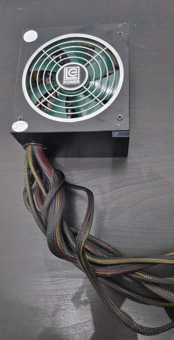 Fonte de Alimentação LC-Power LC6650GP3 V2.3