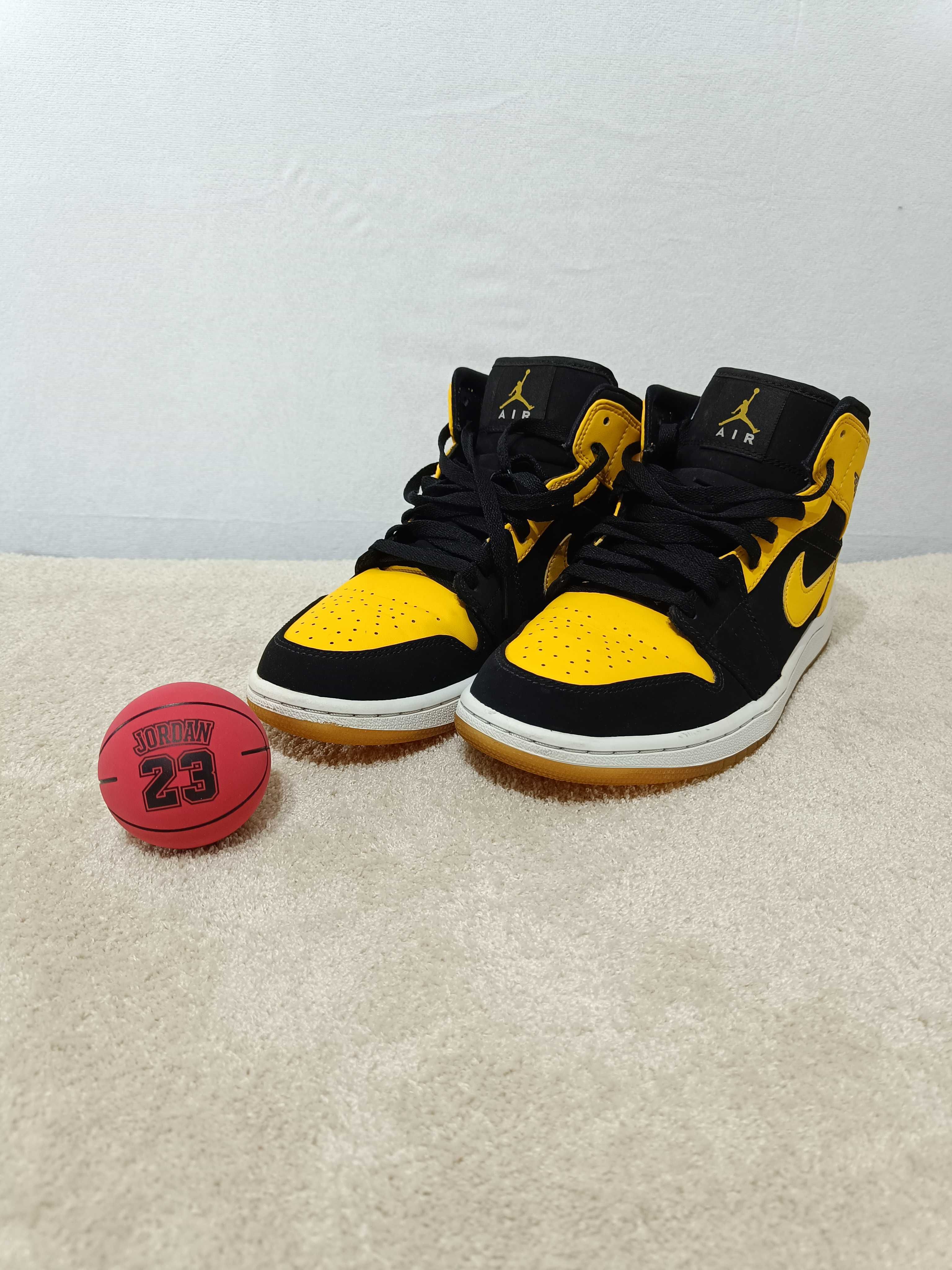 Air Jordan 1 Mid New Love