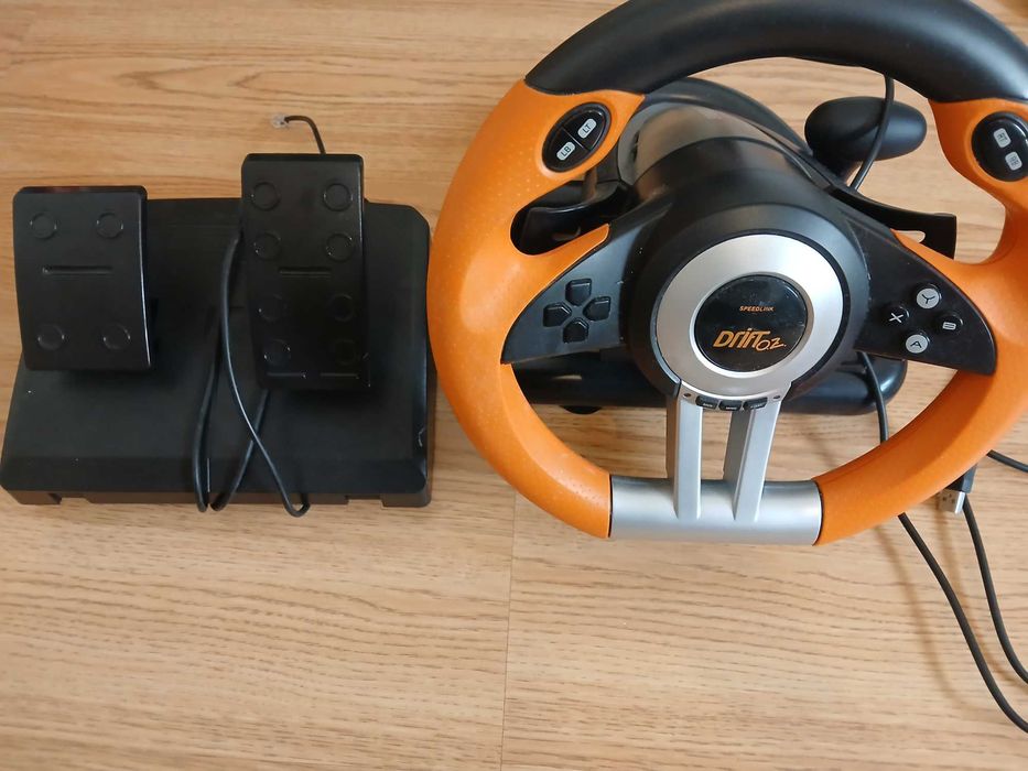 Volante e pedais speedlink