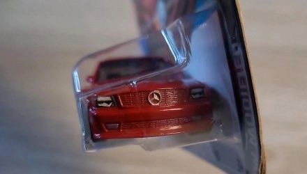 Машинка Базова Hot Wheels '89 Mercedes-Benz 560 SEC AMG 1:64 Red